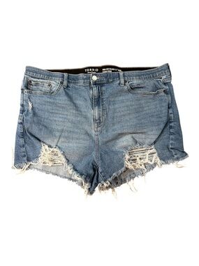 Torrid High-Rise Relaxed 3.5” Short Classic Denim Shorts.  Size 20
